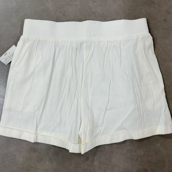 Gianni Bini Smocked Linen Blend Elastic Waist Pull On Shorts White Beach XL NWT - Picture 5 of 7